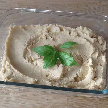 Hummus (neutral)