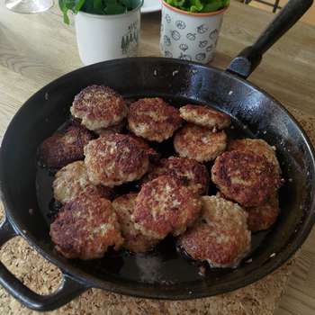 Lammfärsbiffar